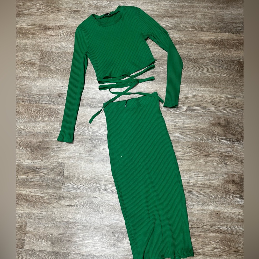 ZARA green sweater skirt and crop top set